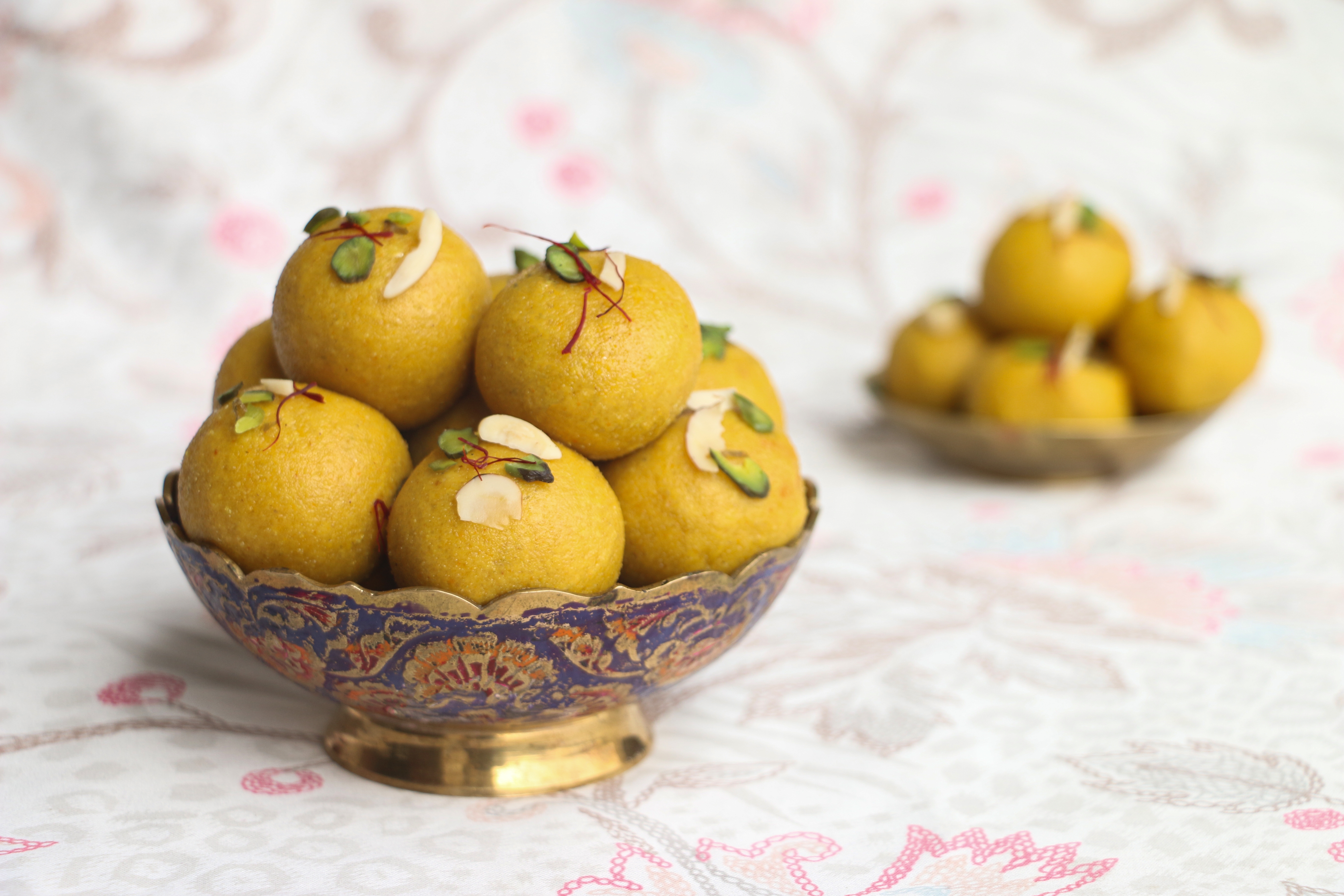 Sugar-Free Besan Laddu. (Photo: Shutterstock)