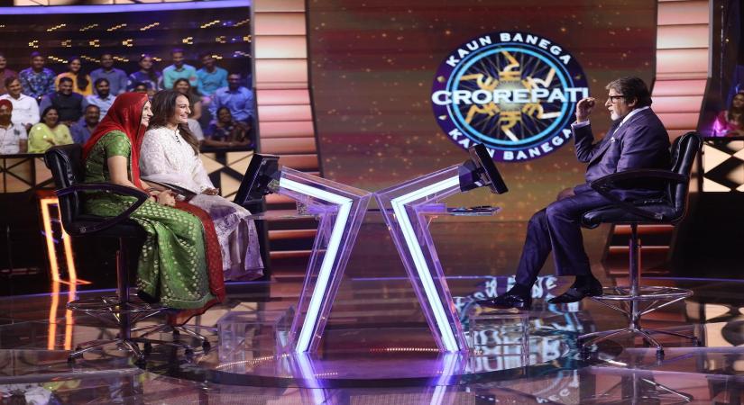 Actress Sonakshi Sinha with Rajasthani artisan Ruma Devi on the sets of Kaun Banega Crorepati