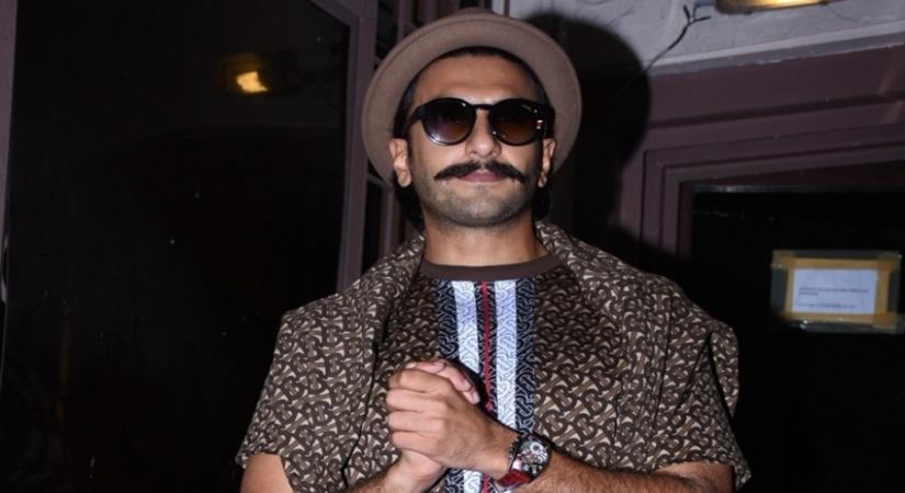 Mumbai: Actor Ranveer Singh seen at Bandra in Mumbai on Sep 21, 2019. (Photo: IANS)