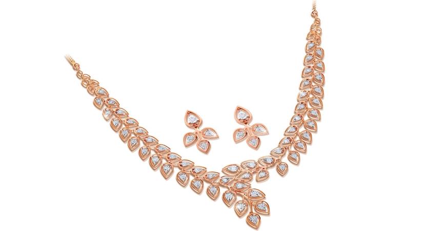 Joyalukkas 18k Rose Gold and Diamond Jewellery Set