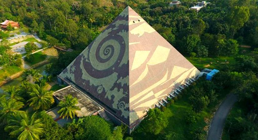 Pyramid Valley International 