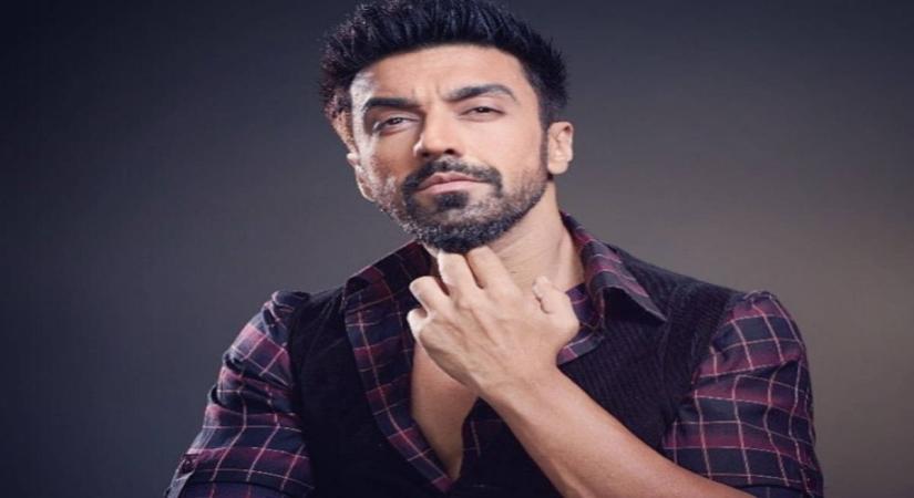 Actor Ashish Chowdhry, who will be seen sharing screen space with Jennifer Winget in "Beyhadh 2", says he shares  a strong bond with her.