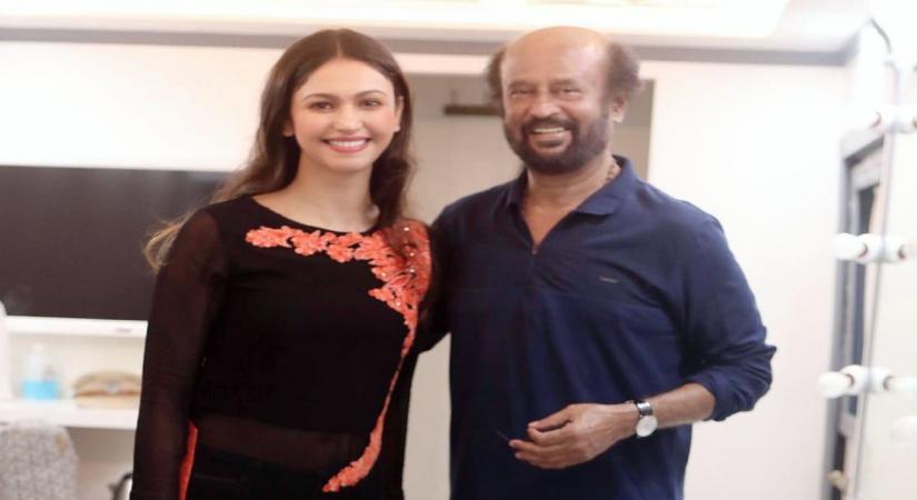 Actress Shamata Anchan, who shares screen space with superstar Rajinikanth in AR Murugadoss' upcoming Tamil thriller "Darbar", has praised the latter saying he makes co-stars feel special on the set.