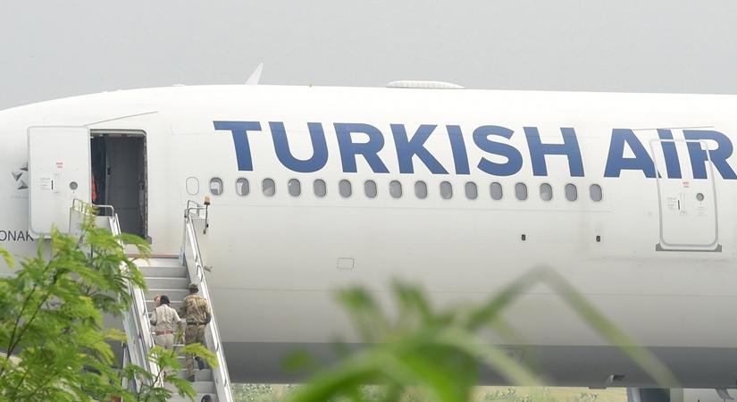 Turkish Airlines.