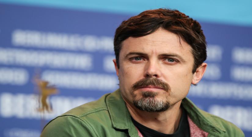 BERLIN, Feb. 9, 2019 (Xinhua) -- Director, screenwriter and actor Casey Affleck of film "Light of My Life" attends a press conference during the 69th Berlin International Film Festival in Berlin, capital of Germany, Feb. 8, 2019. (Xinhua/Shan Yuqi/IANS)