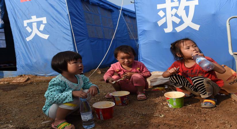 Parents, take a note. If you want your kids to score good marks, make sure they had their breakfast, as researchers have found that students who rarely ate breakfast on school days achieved lower grades than those who ate it frequently.(Xinhua/Lin Yiguang/IANS) (ry)
