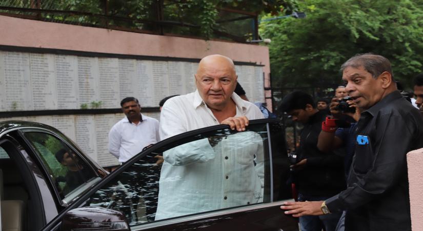 Mumbai: Actor Prem Chopra at the funeral of Hrithik Roshan's maternal grandfather and filmmaker J. Om Prakash's funeral in Mumbai on Aug 7, 2019. (Photo: IANS)