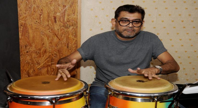 Mumbai: Singer Amit Kumar during a jam session, in Mumbai on June 9, 2018. (Photo: IANS)