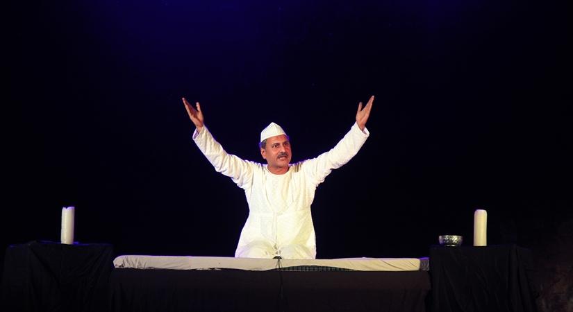 To tell an outsider's tale