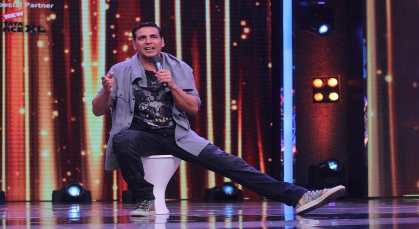Mumbai: Actor Akshay Kumar promotes his upcoming film "Toilet: Ek Prem Katha" on the set of SaReGaMaPa Little Champs, in Mumbai on August 01, 2017. (Photo: IANS)