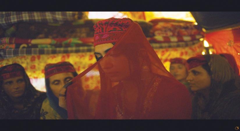 A still from the film "Laila Aur Satt Geet".