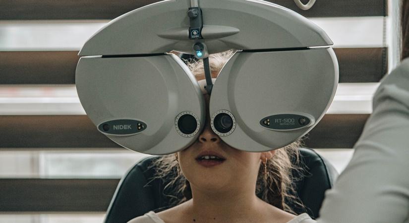 Only 46 per cent Indian kids get regular eye tests: Survey