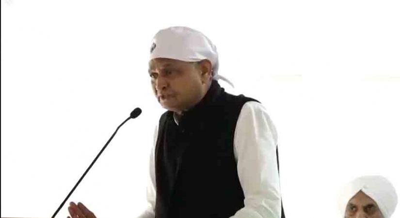 Jaipur: Rajasthan Chief Minister Ashok Gehlot addresses during the Shabad Kirtan programme organised at the Chief Minister's Residence in Jaipur on Dec 4, 2019. (Photo: IANS)