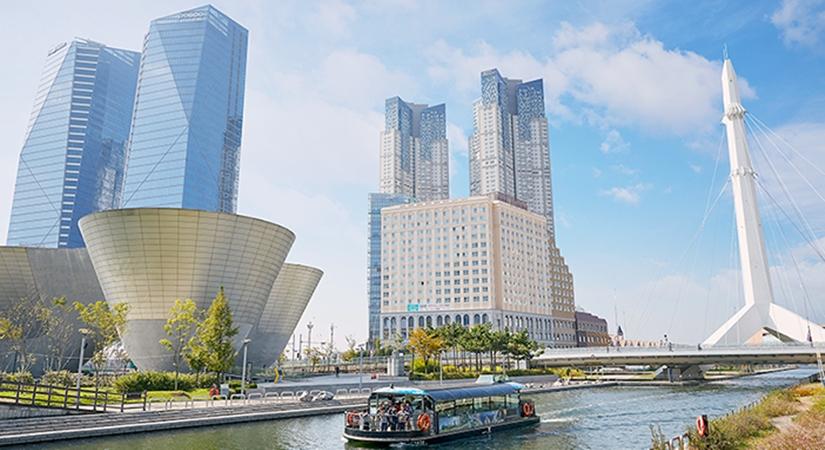 Songdo Central Park in Incheon, South Korea