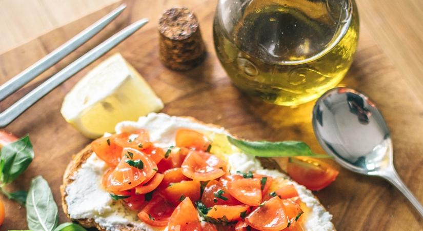 Discussing the growth, prospects of olive oil in India