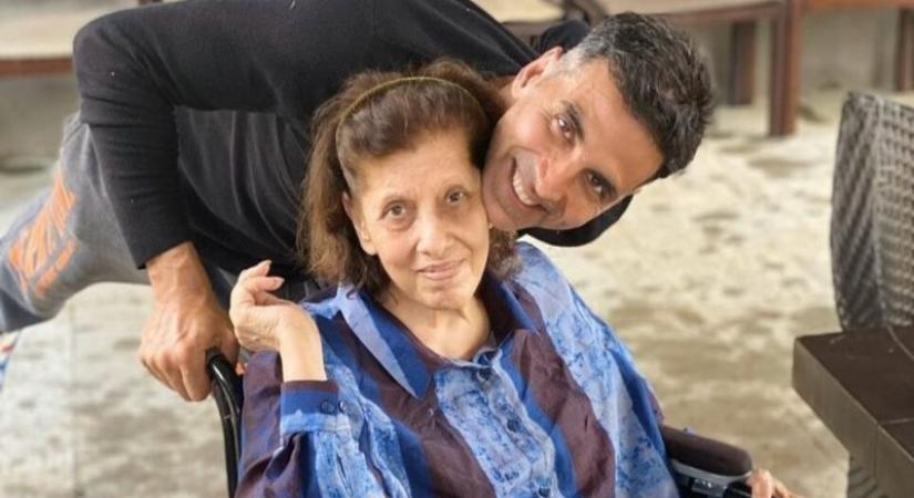 Actress Dimple KapadiaÃ¢ÂÂs mother Betty Kapadia passed away here on Saturday night.