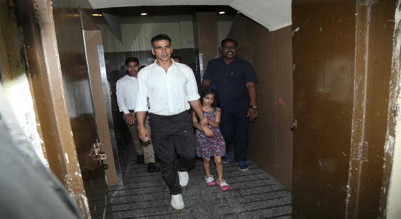 Mumbai: Actor Akshay Kumar with his daughter Nitara Kumar seen at Juhu in Mumbai on Nov 7, 2019. (Photo: IANS)