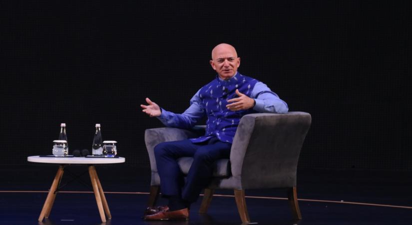 New Delhi: Amazon CEO Jeff Bezos interacts with entrepreneurs at the Amazon Smbhav event in New Delhi on Jan 15, 2020. (Photo: IANS)