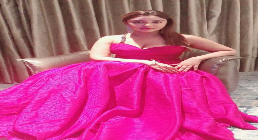 Actress Payal Ghosh looks absolutely ravishing in a red dress as she went for an event in Tinseltown. The bong beauty is all set to take B- town by a storm after major success down south. We wonder what the Patel ki Punjabi Shaadi star has up her sleeves.