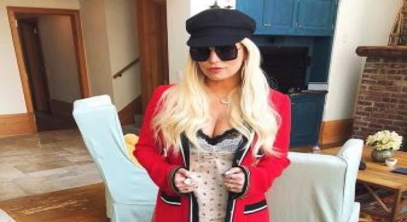 Singer Jessica Simpson.