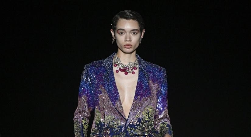 A model showcases fashion designer Rahul Mishra's creation.