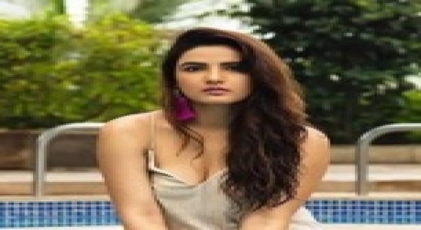 Actress Jasmin Bhasin.