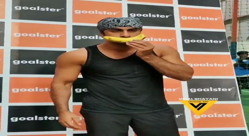 Actor Ranbir Kapoor on Sunday posed for shutterbugs carrying a banana in his hand. A lot of videos are doings the rounds on the internet in which Ranbir is seen getting clicked by paparazzi before entering a soccer ground for practice session. And interestingly,  more than Ranbir, it was the banana in his hand which caught the maximum attention. Reacting one of the videos, which has been shared by celebrated lensman Viral Bhayani on Instagram, a user wrote: "Fitness secrets."