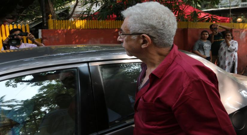 Mumbai: Actor Naseeruddin Shah at the funeral of Shaukat Azmi - veteran actress, wife of renowned Late Urdu poet and lyricist Kaifi Azmi and mother of actress Shabana Azmi - in Mumbai on Nov 23, 2019. (Photo: IANS)