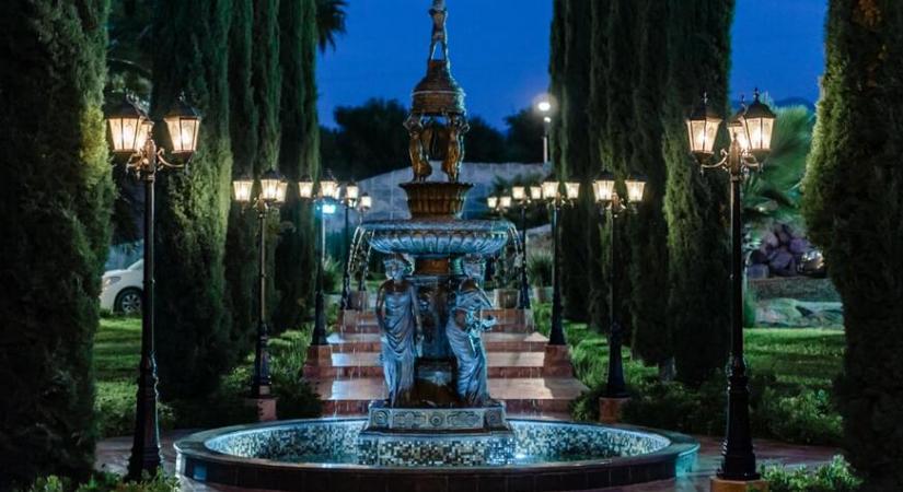 Water Fountain (Source: Unsplash)