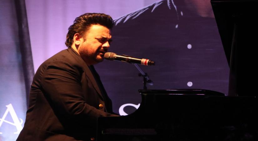 Mumbai: Singer Adnan Sami performs at the launch of his music album 'Tu Yaad Aya' in Mumbai on Feb 10, 2020. (Photo: IANS)