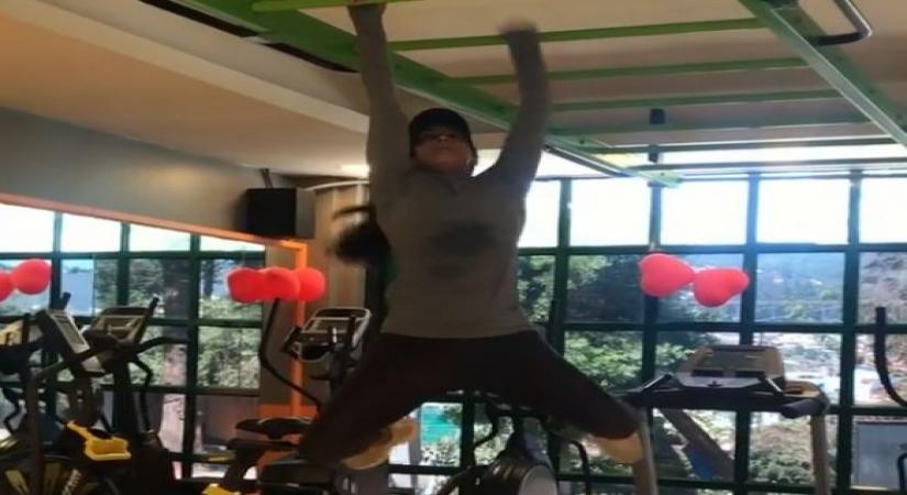 Southern actress Sriya Reddy is redefining fitness goals with a new gym video of herself. Sriya, who has worked in films like "Kanchivaram", "Pallikoodam" and "Oraal", took to Instagram, where she shared a clip of herself doing a intensive workout on the monkey bar.