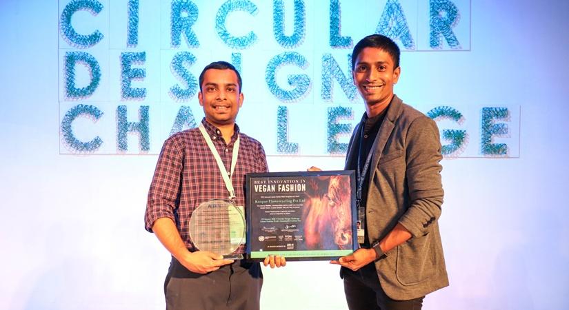 Ankit-Agrawal founder Kanpur Flowercycling Left-being-awarded-the PETA Award
