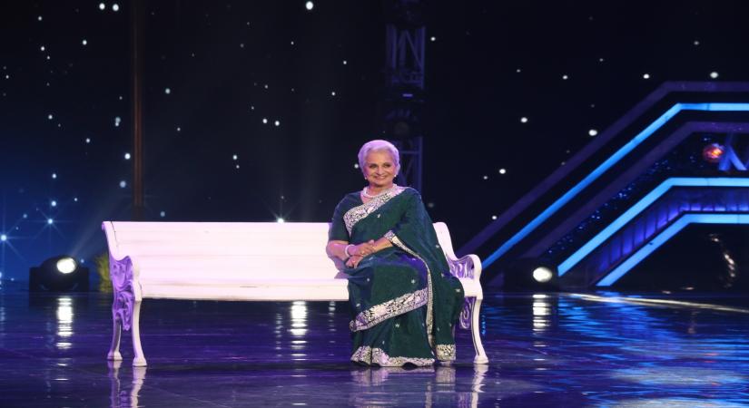 Mumbai: Veteran actress Waheeda Rehman on the sets of "Super Dancer 3" in Mumbai, on April 8, 2019. (Photo: IANS)