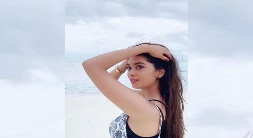 Actress Digangana Suryavanshi has done TV shows and movies, but she feels that music videos have more creativity. The "Ek Veer Ki Ardaas...Veera" actress recently shot for a music video in the Maldives produced by Mohammed Nagaman Lateef.