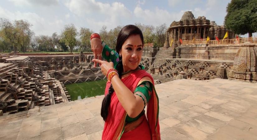 Rupali dances bare feet on heated floors of Sun temple in Ahmedabad.