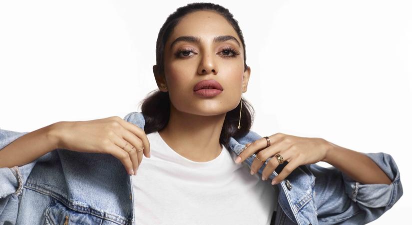 Sobhita, Smashbox, GulaBae