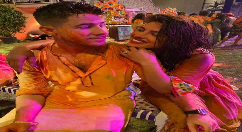 American singer Nick Jonas celebrated his first Holi with his wife Priyanka Chopra and her famous friends, including Bollywood actress Katrina Kaif, five days early, "in his second home" India.
