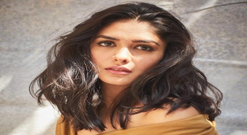 Actress Mrunal Thakur, who wooed the audience with her performances in movies like "Super 30" and "Batla House", will now be seen as female lead in Shahid Kapoor's "Jersey".