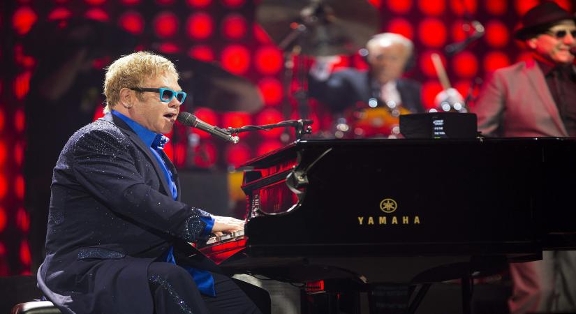 Elton John. (IANS/EFE/Jorge Zapata)