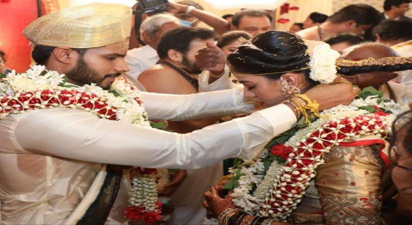 Mumbai, April 17 (IANS) Actress Raveena Tandon has slammed former Karnataka Chief Minister HD Kumaraswamy's son Nikhil Gowda wedding, which reportedly defied lockdown restrictions.	(File Photo: IANS)