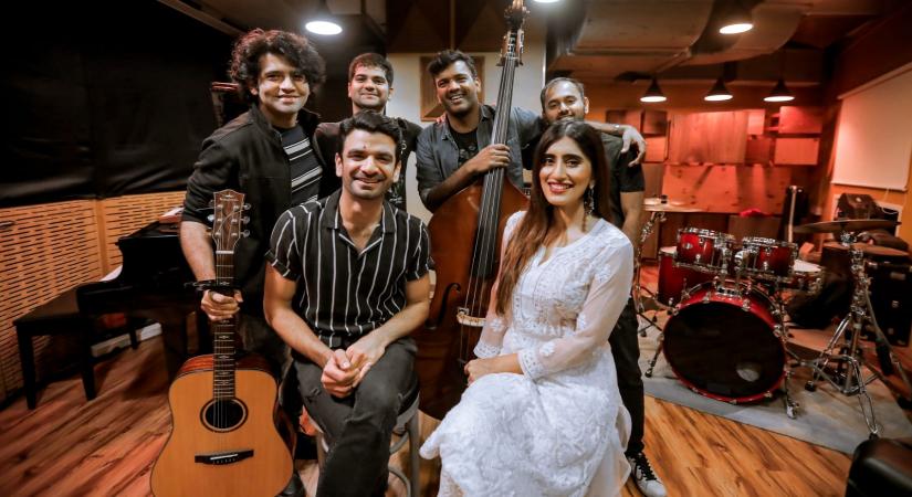 Akasa and The Yellow Diary unite for a new single.