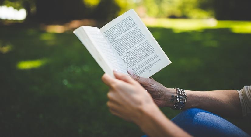 Read your way to sail through the lockdowm