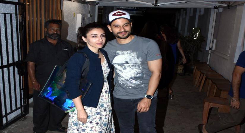 Mumbai: Actors Kunal Khemu and Soha Ali Khan seen at Bandra, in Mumbai on Feb 28, 2020. (Photo: IANS)