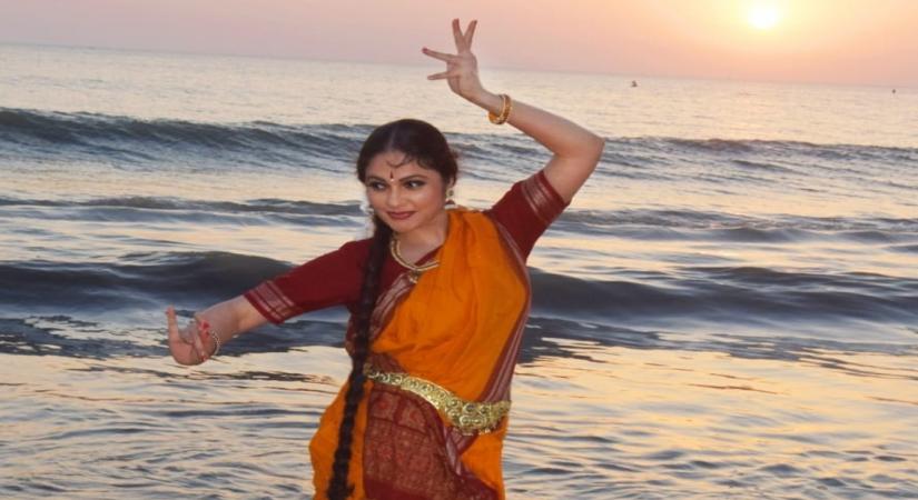 Gracy Singh: Dancing on beach a most enchanting experience.