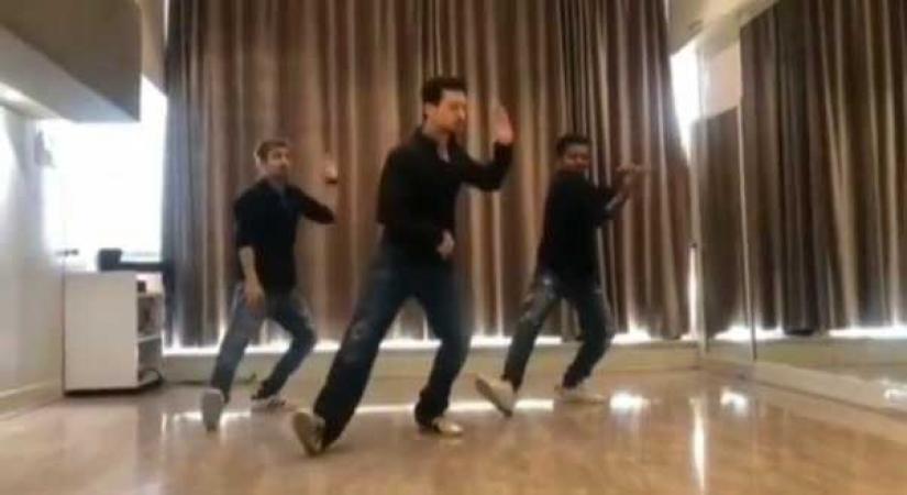Tiger Shroff dances on 'Ishq wala love' in throwback video.