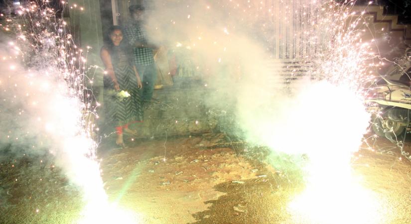 Several Bollywood celebrities took to social media to condemn the bursting of crackers by many citizens on Sunday evening. While Prime Minister Narendra Modi had appealed to the nation to switch off lights and light up torches, candles, lamps and cellphone torches as a mark of solidarity to the nation's COVID-19 warriors, many people got into Diwali mood and burst cracker, too. (Photo: IANS)