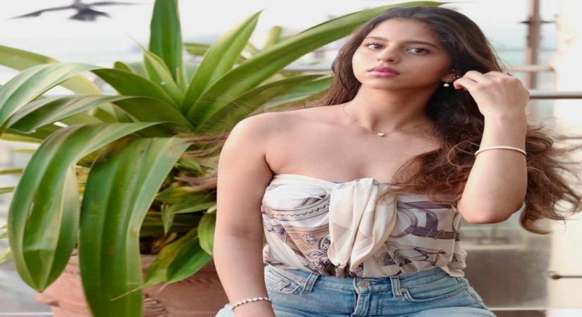 Ananya Panday wants to borrow Suhana Khan's top.