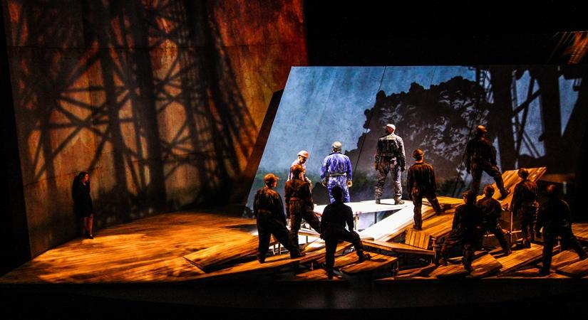 Opera on the couch with this e-festival