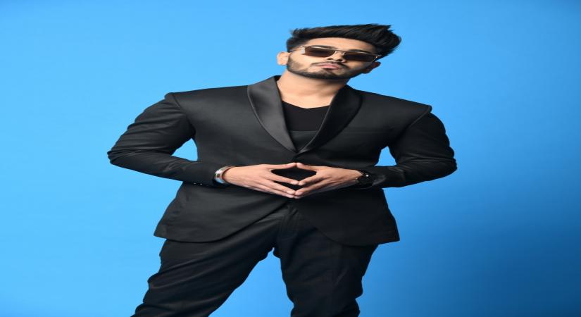 After 'Photo' in 'Luka Chuppi', Karan Sehmbi and Nirmaan out with new single.