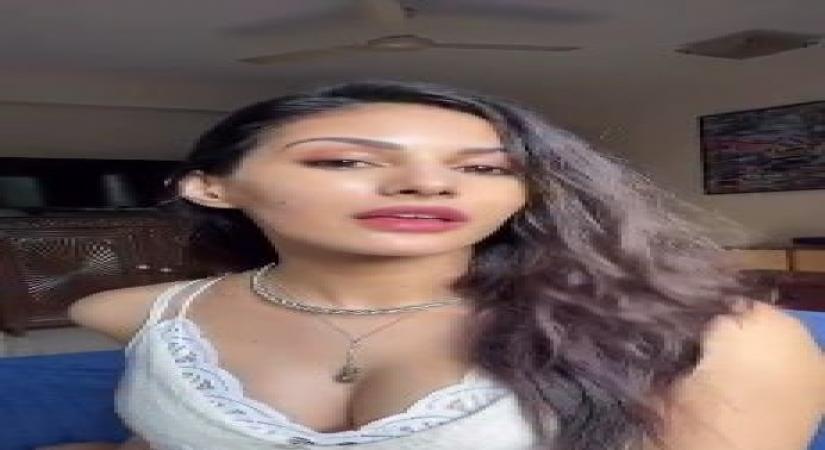 Mumbai, May 25 (IANS) Actress Amyra Dastur says her "evil eye" tattoo has nothing to do with the Illuminati and that she loves what it symbolises.